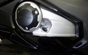 HONDA NM4 VULTUS -01 2014 RC82