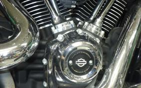 HARLEY FLBS 1870 2022