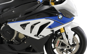 BMW HP4 2014 0D01