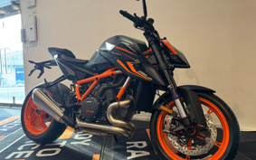 KTM 1290 SUPER DUKE R EVO V3940
