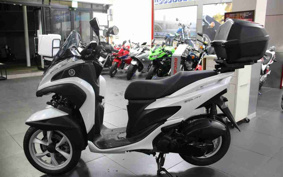 YAMAHA TRICITY 125 SE82J