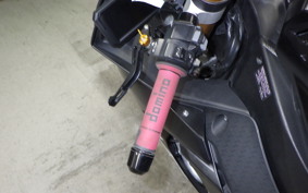YAMAHA YZF-R1 2018
