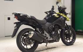 SUZUKI Vｽﾄﾛｰﾑ250A
