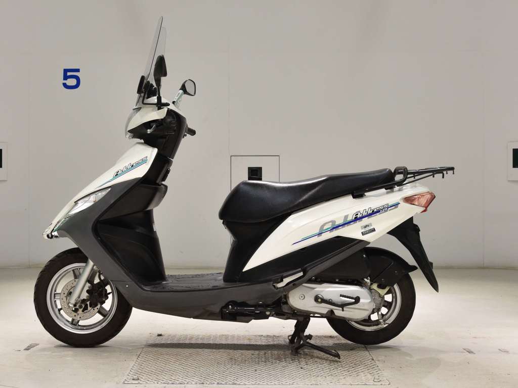 Фото Suzuki ADDRESS V125 2008 с японского аукциона