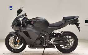 HONDA CBR600RR 2024 PC40