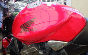 HONDA HORNET 900 2001 SC48