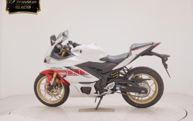 YAMAHA YZF-R25 A 2013 RG74J