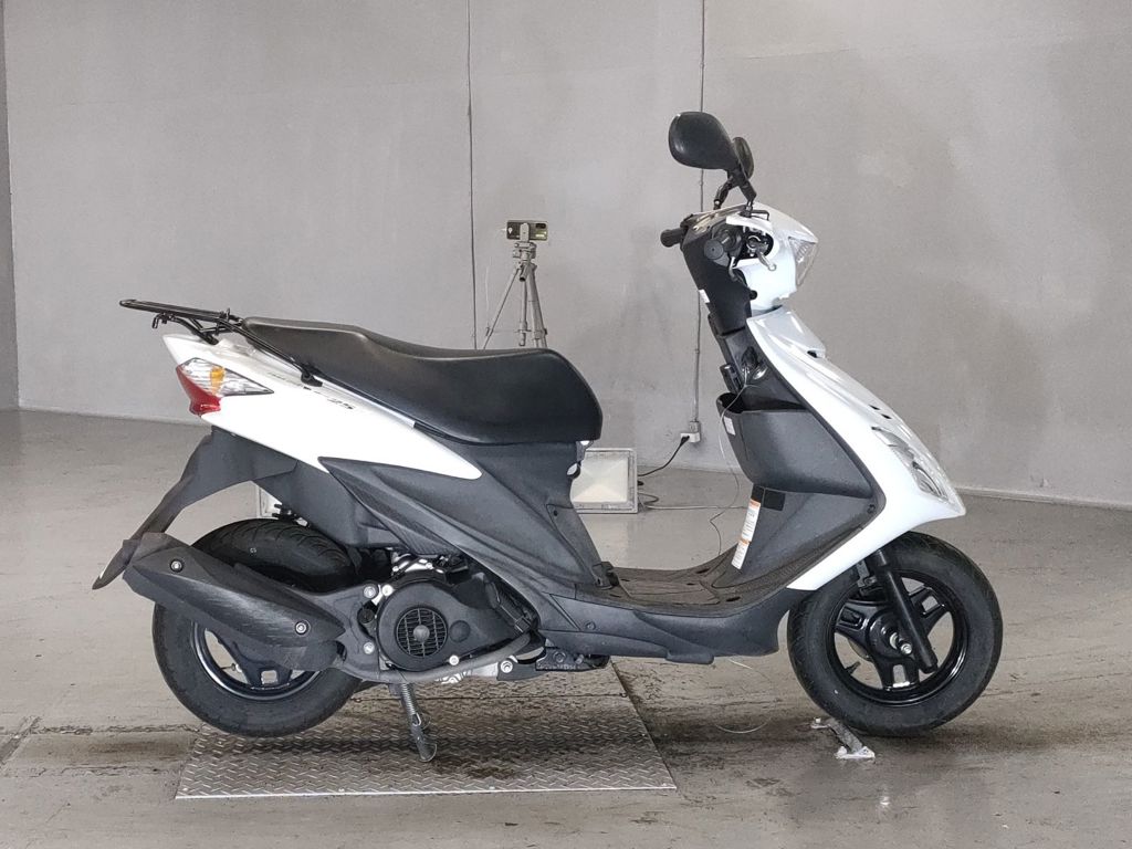 Фото Suzuki ADDRESS V125 с японского аукциона