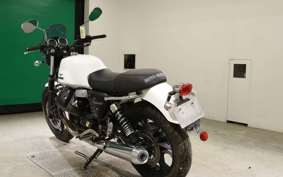 MOTO GUZZI V7 STONE 2015