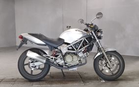 HONDA VTR 250 MC33