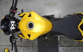 TRIUMPH STREET TRIPLE RS 2024