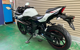 SUZUKI GSX250 R DN11A