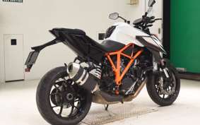 KTM 1290 SUPER DUKE R 2019
