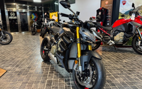 DUCATI DUCATI  STREET  FIGHTER V4S 2025 4F00