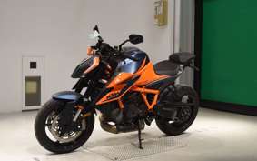 KTM 1290 SUPER DUKE R 2021