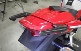 HONDA CBR250R GEN 3 2015 MC41