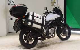 SUZUKI Vｽﾄﾛｰﾑ650A 2013 VP56A