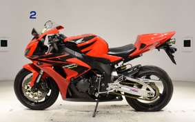 HONDA CBR1000RR 2007 SC57