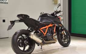 KTM 1290 SUPER DUKE R 2021