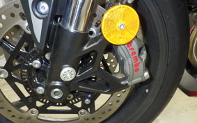 TRIUMPH STREET TRIPLE RS 2025