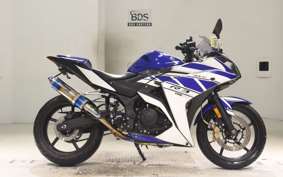 YAMAHA YZF R-3 2017