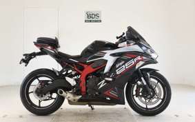 KAWASAKI ZX-25R ZX250E