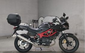 HONDA VTR 250 F MC33