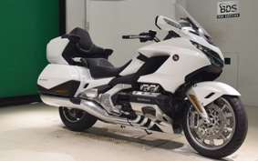 HONDA GL 1800 GOLD WING TOUR DCT SC79