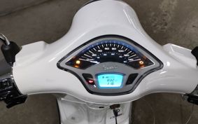 VESPA PRIMA BEIGE RA125 ..