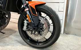 KTM 890 DUKE 2023 TU940