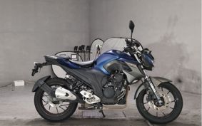 YAMAHA FZ25 RG42