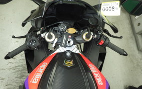 APRILIA RSV4 1100ファクトリ 2024