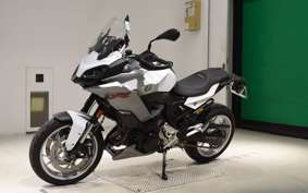 BMW F900XR 2022