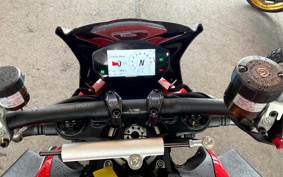 DUCATI STREETFIGHTER V2 2022 3F00