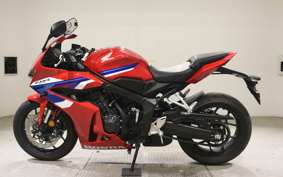 HONDA CBR650R E-Clutch 2025 RH17