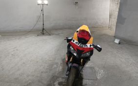 HONDA CBR600RR 2005 PC37