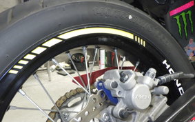 HONDA CRF250M 2004 MD38