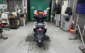 YAMAHA CYGNUS 125 XSR 2