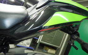 KAWASAKI ZX-25R ZX250E