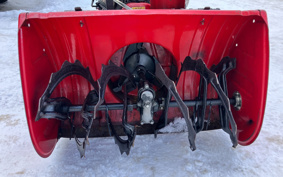 HONDA  SNOW BLOWER  MACHINE 