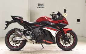 SUZUKI GSX250R 2015