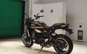 KAWASAKI Z900RS 2025 ZR900K