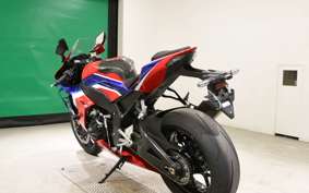 HONDA CBR1000RR R 2021 SC82