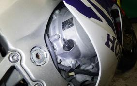 HONDA RVF400 2000 NC35