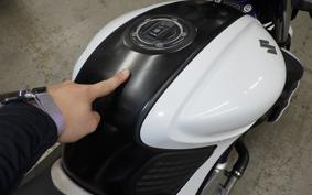 SUZUKI GLADIUS 2011 VK58A