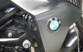 BMW F900R 2024