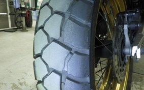 HONDA CRF1000L AFRICA TWIN 2018 SD04