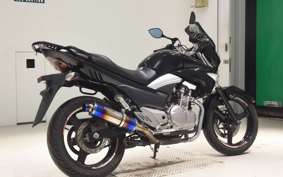 SUZUKI GSR250