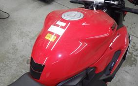 DUCATI STREETFIGHTER V2 2023