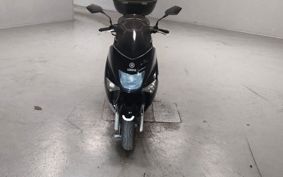 YAMAHA MAJESTY 125 SE27